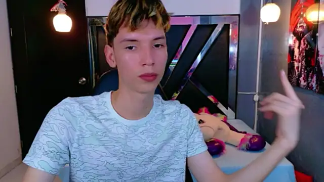 Liam Green1 online show from February 2026 07:47:02 PM