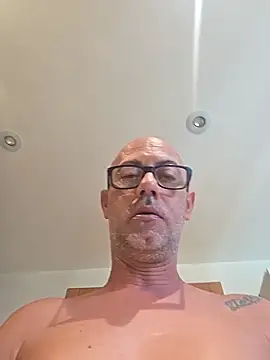 Snapshot of pareja47 chatting on July 2026 01:51:02 PM pareja47 online show from July 2026 01:51:02 PM