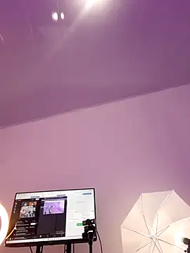 Ariana Castillo   online show from February 2026 12:58:01 PM