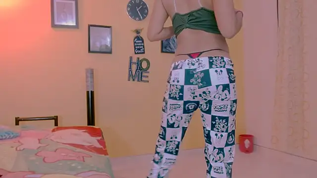 sexiempoderada18 online show from March 2026 08:00:02 AM