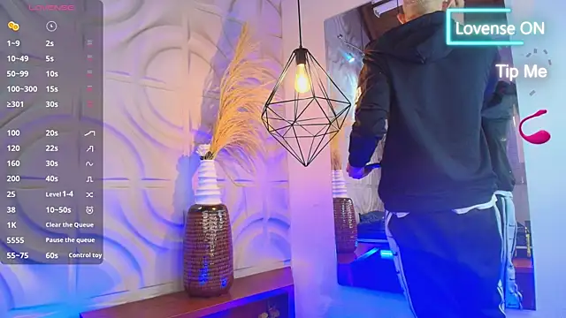 ItsZairen online show from April 2026 06:49:01 AM