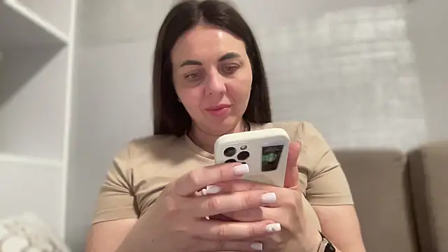 Darsy Rox online show from April 2026 04:32:02 PM