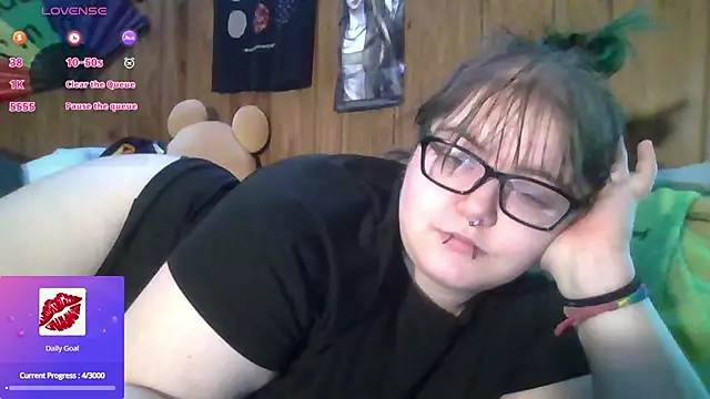 Snapshot of thatskarma chatting on March 2026 09:13:01 AM thatskarma online show from March 2026 09:13:01 AM