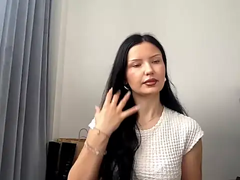 JoanGold online show from April 2026 06:25:02 AM