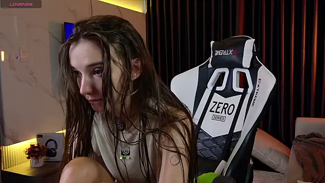 AnnyShore online show from March 2026 12:05:01 AM