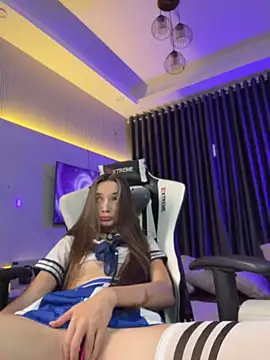 AnnyShore online show from May 2026 11:45:02 PM