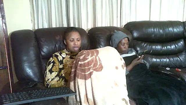 Caramel-Diva online show from April 2026 07:44:01 AM