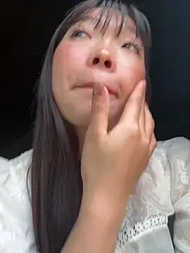 cuty lusy online show from April 2026 11:57:02 PM