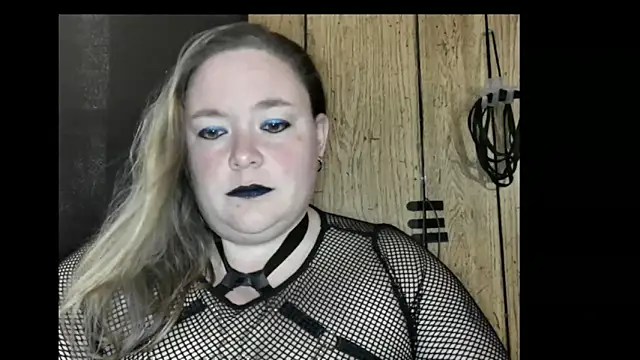 ladylynn13 online show from February 2026 07:04:02 PM