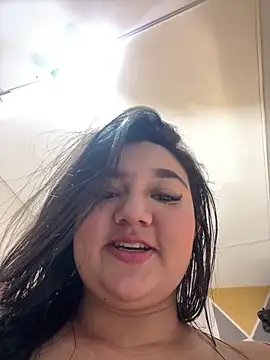 luna bradley  online show from June 2026 02:06:02 PM