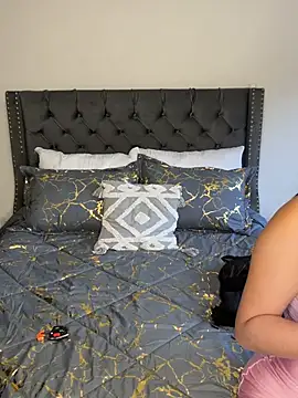 Alessia Gold online show from April 2026 09:15:02 PM