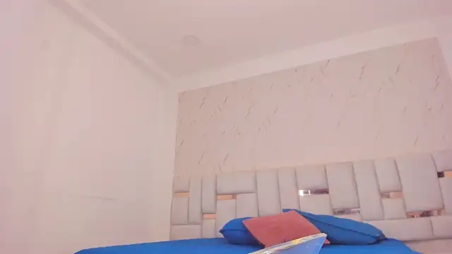 hermione brown online show from April 2026 07:52:02 PM