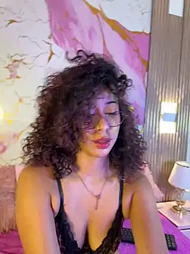 Snapshot of Woo_isDaphne chatting on June 2026 11:05:01 PM Woo isDaphne online show from June 2026 11:05:01 PM
