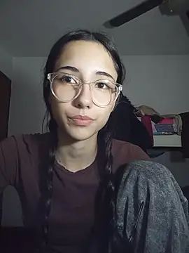 isaaabelaaa online show from April 2026 11:50:01 PM