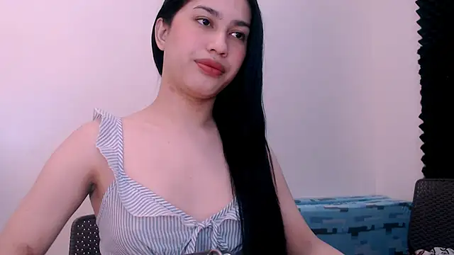 Snapshot of goddess_athena69 chatting on June 2026 04:01:01 PM goddess athena69 online show from June 2026 04:01:01 PM