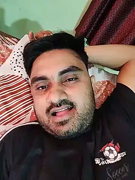 Snapshot of loyalboy_0052 chatting on June 2026 06:52:02 AM loyalboy 0052 online show from June 2026 06:52:02 AM