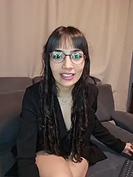 Snapshot of VelvetSolez chatting on May 2026 04:52:01 AM VelvetSolez online show from May 2026 04:52:01 AM