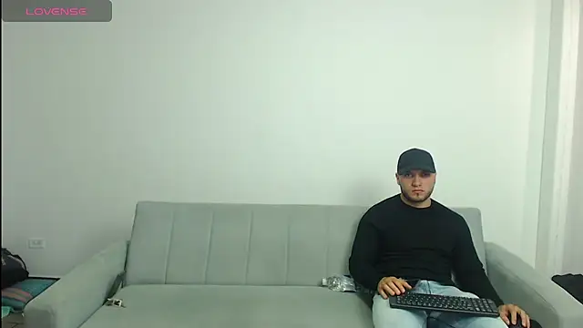 Snapshot of jhustin_marcius chatting on April 2026 08:37:02 PM jhustin marcius online show from April 2026 08:37:02 PM
