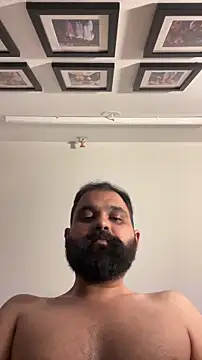 beerboy2222 online show from April 2026 08:57:01 PM