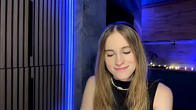 Snapshot of amily_sunray chatting on May 2026 03:44:02 PM amily sunray online show from May 2026 03:44:02 PM