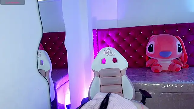 babyy nicols m online show from April 2026 11:54:02 AM