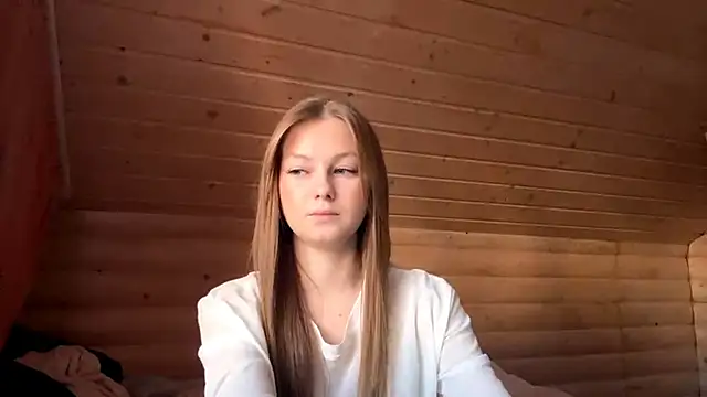 TessSamul online show from May 2026 04:12:01 PM