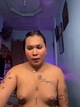 hollynicole online show from April 2026 11:31:01 AM