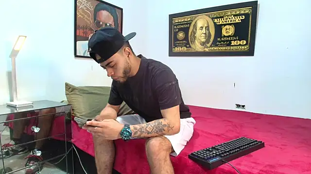 Xanderstone00 online show from April 2026 01:11:01 AM