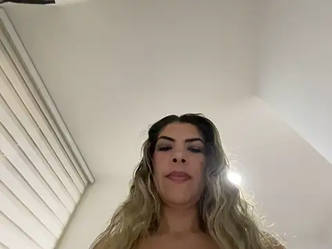 Encantadora Eva online show from February 2026 01:39:02 AM