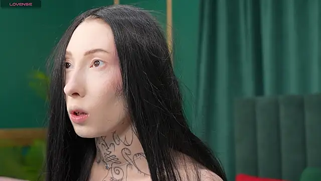 roxy morrison x online show from June 2026 03:41:01 AM