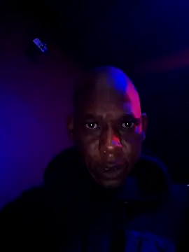 smallt98 online show from February 2026 07:43:01 PM