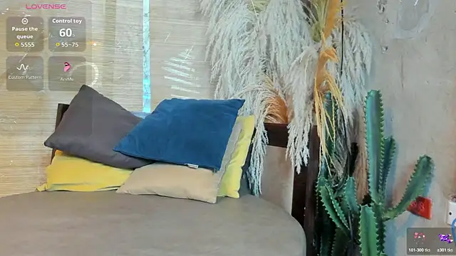 sophieBlair  online show from March 2026 07:11:01 PM