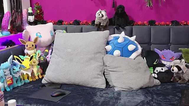 ViGothFox online show from April 2026 07:37:01 PM