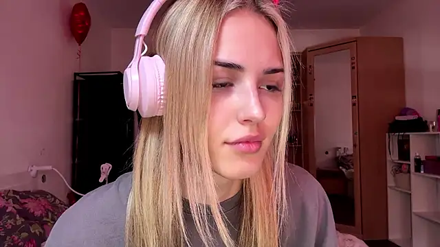 Evva mayy online show from March 2026 10:44:01 AM