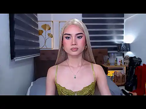 JuicyCockThea online show from April 2026 12:11:02 PM