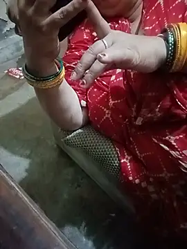 Snapshot of Simran_008 chatting on July 2026 04:13:01 PM Simran 008 online show from July 2026 04:13:01 PM