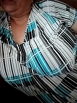 Snapshot of Simran_008 chatting on July 2026 03:32:01 AM Simran 008 online show from July 2026 03:32:01 AM