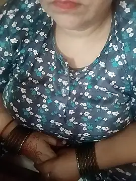 Snapshot of Simran_008 chatting on August 2026 03:28:01 AM Simran 008 online show from August 2026 03:28:01 AM