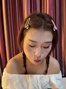 Snapshot of A-cola chatting on February 2026 07:31:01 AM A-cola online show from February 2026 07:31:01 AM