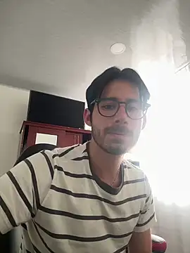 lorenzocriss online show from March 2026 03:52:01 PM