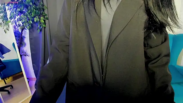 Snapshot of little__isabel chatting on May 2026 01:35:02 AM little isabel online show from May 2026 01:35:02 AM