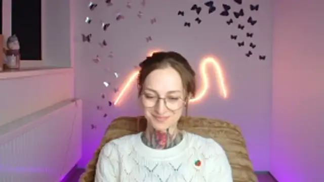 Esmi Winter online show from March 2026 06:29:01 AM