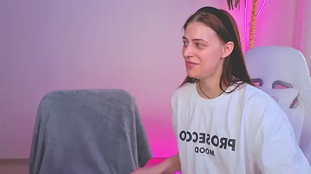 Sofia Plump online show from April 2026 09:59:01 AM