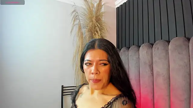 Lanadelrey 1 online show from April 2026 11:00:01 AM