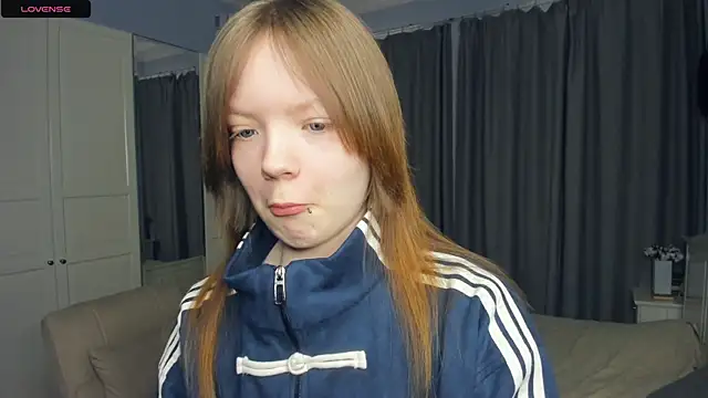 LavenderMitten online show from March 2026 06:17:02 AM