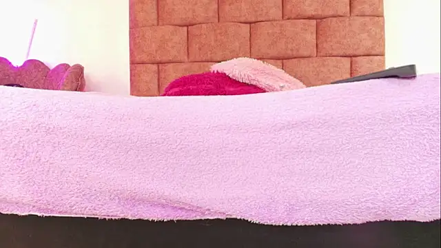 Anita Daring online show from March 2026 09:18:02 PM