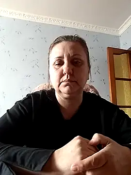 LockyCharm111 online show from February 2026 01:51:02 PM