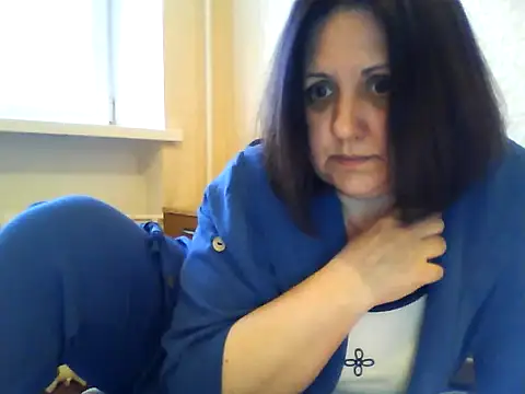 LockyCharm111 online show from March 2026 04:12:01 PM