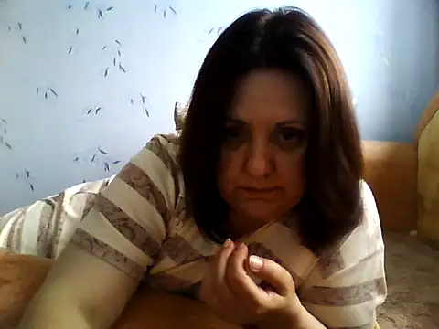 LockyCharm111 online show from June 2026 05:00:01 AM