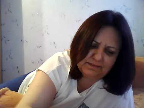 LockyCharm111 online show from June 2026 05:57:02 PM